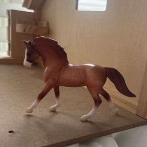 Breyer Strawberry Roan Stablemate